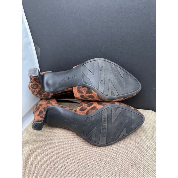 Life Stride "Giovanna 2" Leopard Animal Print Ankle Strap Heels Size 7 - Picture 8 of 9